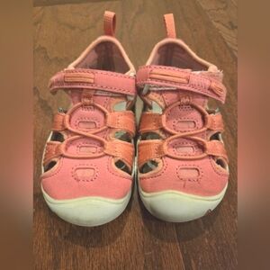 KEEN Toddler Moxie Closed Toe Casual Sandal - tea rose / vapor size 7